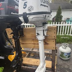 5hp Tohatsu Propane Engine (works Well)