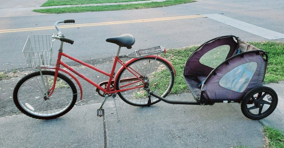 Bicycle with Car to Delivery. Bicicleta Para Pasera Al Perrito