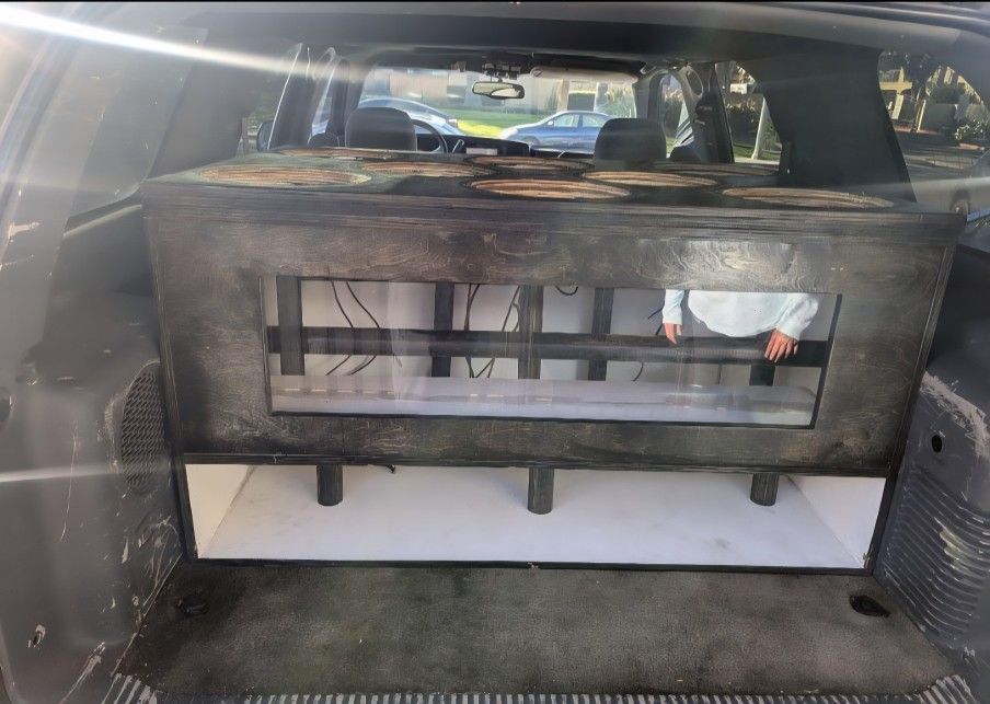 Custom Sub Box