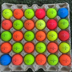 30 Golf ⛳️ Balls Maxfli 
