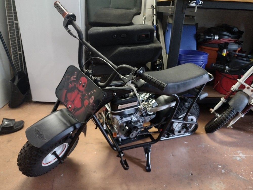 Monster Moto Mini Bike 212cc