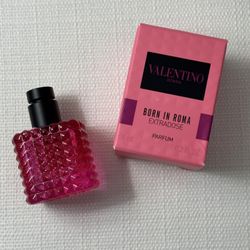Valentino Born in Roma Extradose Mini Perfume 6ml Travel Size