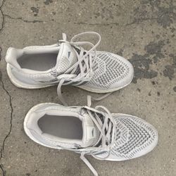 Adidas Ultraboost Women’s 7 1/2 (FREE) 