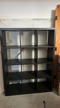 Black wood cubby shelf