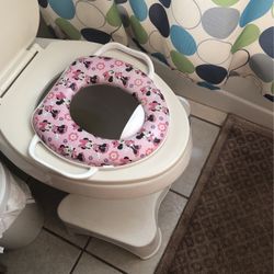 Potty  Train  Seat 