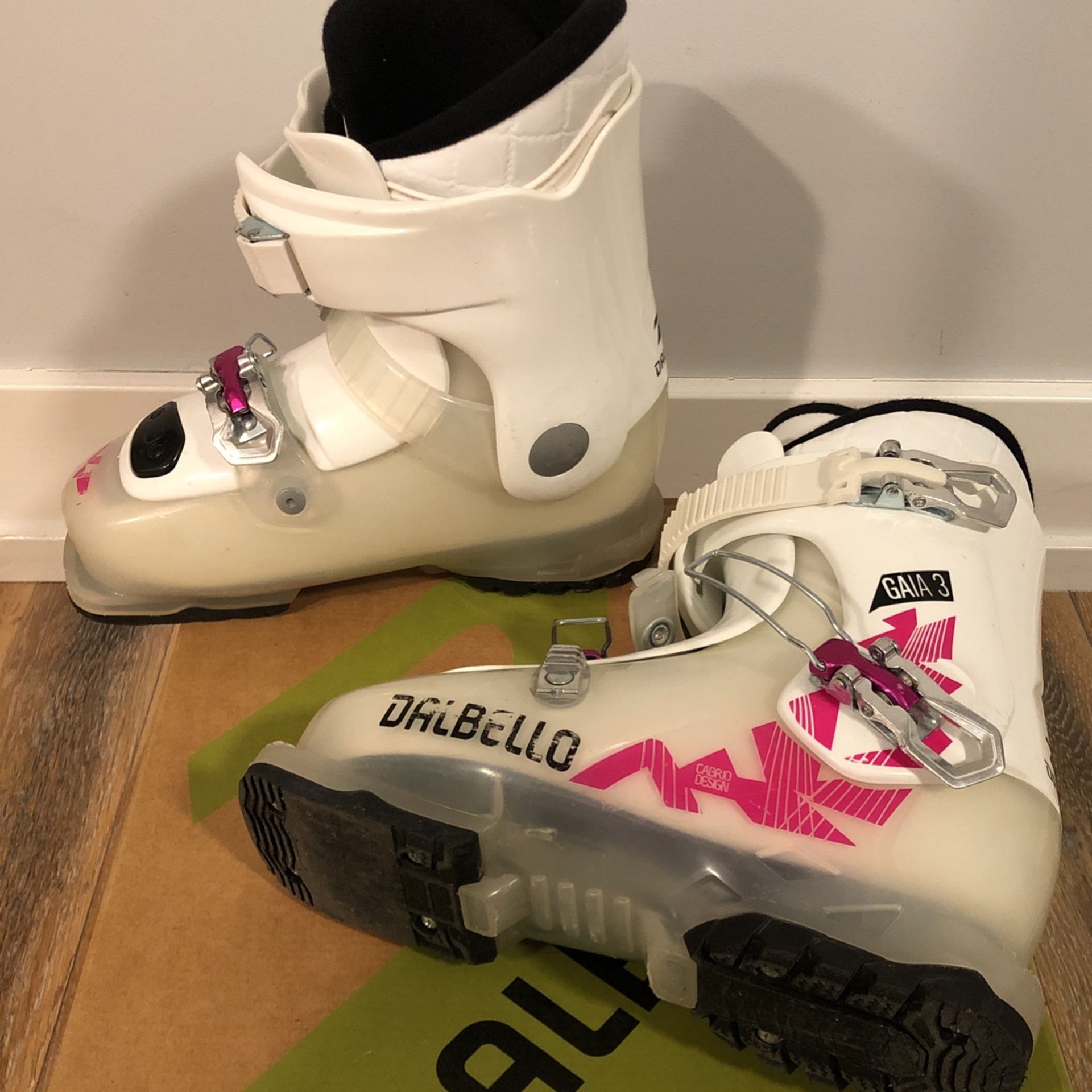 Dalbello Girls Ski Boots