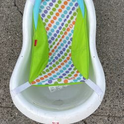 Fisher Price White Baby Bathtub Polka dot 