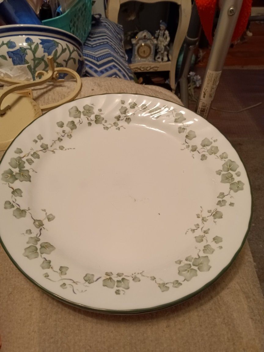 Corelle Callaway Dinner Plates