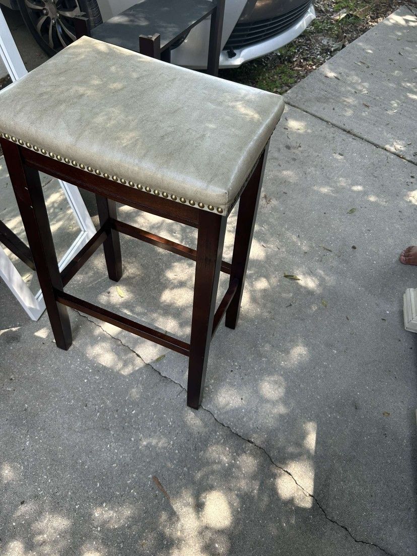 Bar Stools Set
