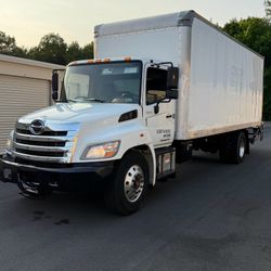 Hino 268 , 2017  .24 Ft