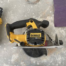 DEWALT Saw And Drywall Tools