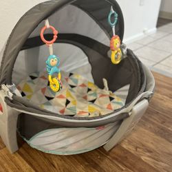Fisher-Price On-the-Go Baby Dome