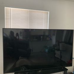 75 inch Sony TV - Cracked Screen - Sell for Parts Only