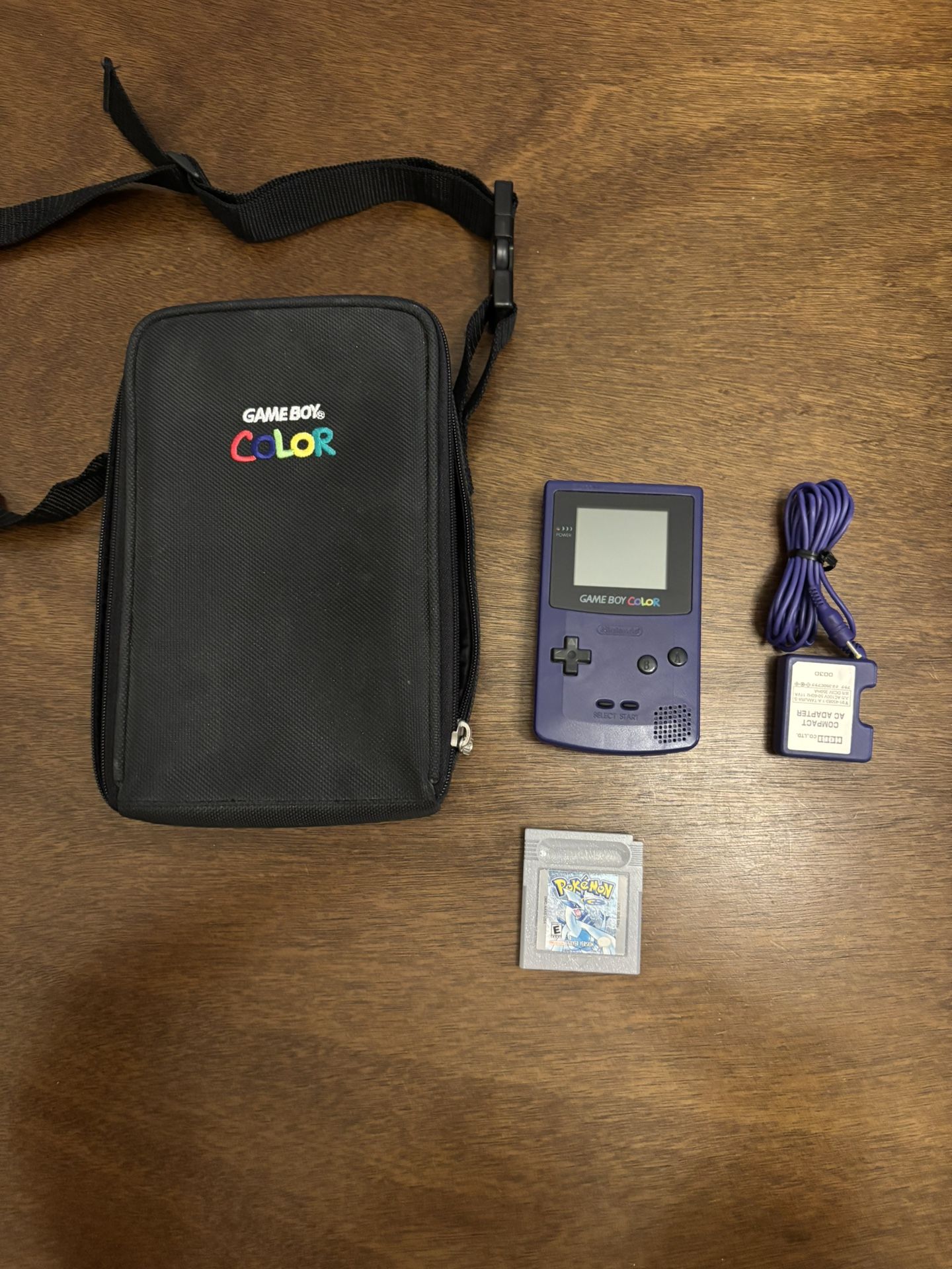 Gameboy Color + Carrying Case + Pokémon Silver