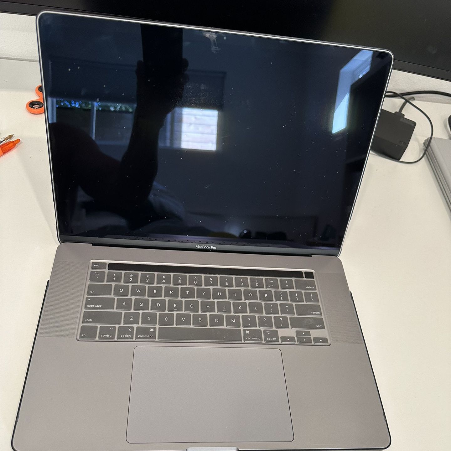 2019 MacBook Pro 16 Inch Processor 2.4 GHz 8-Core Intel Core Graphics Intel UHD Graphics  MB inish Memory 32 GB 2667 MHz DDR4 Serial number C02F71K