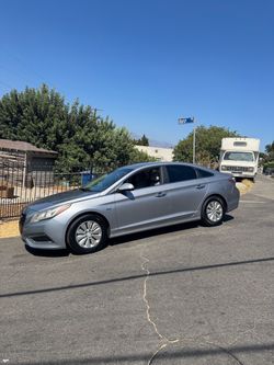 2016 Hyundai Sonata Hybrid Silver Sedan