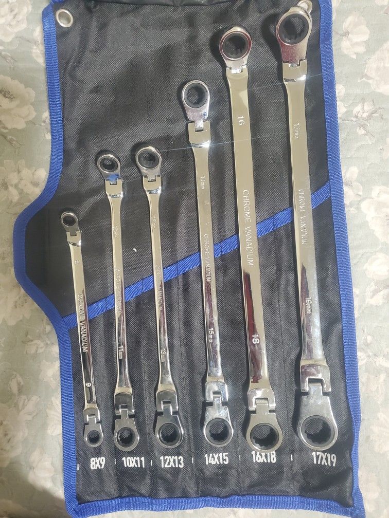 Extra Long Flexible Ratchet Wrenches $79 Firm Price