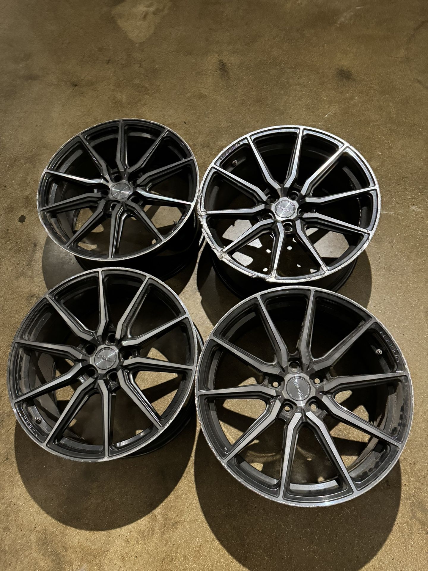 Vossen 20” Wheels