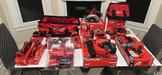 MILWAUKEE M18 / M12 SUPER COMBO – 12 TOOLS + BATTERIES & CHARGERS