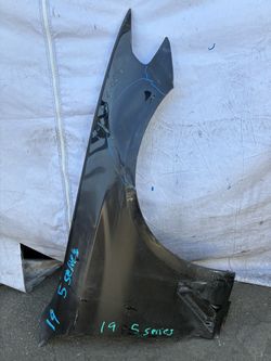 2019 BMW 5series Right Fender