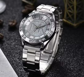 Brand New 3 Women Crystal Diamond Watches Luxury Brand Gold WristWatch Stainless Steel Women's Watch Clock Leisure Reloj Mujer TVK