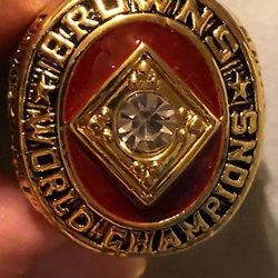 Cleveland Browns Jim Brown 1964 Super Bowl championship ring.