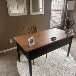 Gorgeous Desk