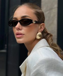 GUCCI HAILEY GG1660S Sunglasses