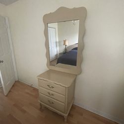 Mirror & Dresser