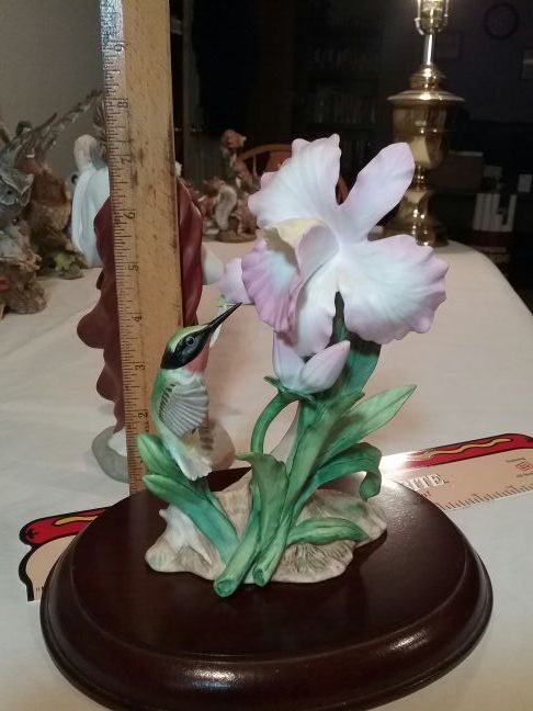 1985 HOMCO Masterpiece Porcelain Hummingbird (Bone China)