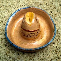 Vintage Hotel Guaymas Inn Sombrero Clay Pottery Ashtray