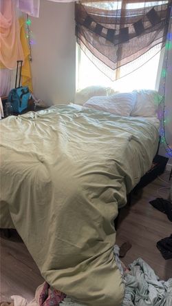 Full size metal bedframe with mattress