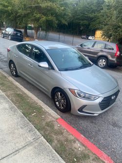 Hyundai Elantra Silver Sedan