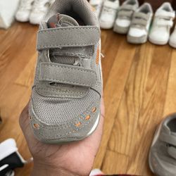 Children’s sneakers 