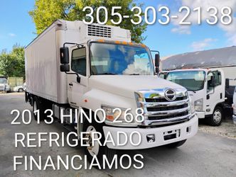 2013 HINO 268 REEFER 20' LIFTGATE
