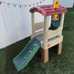 Step2 Play Naturally Playful Lookout Treehouse, Kids Outdoor Playset