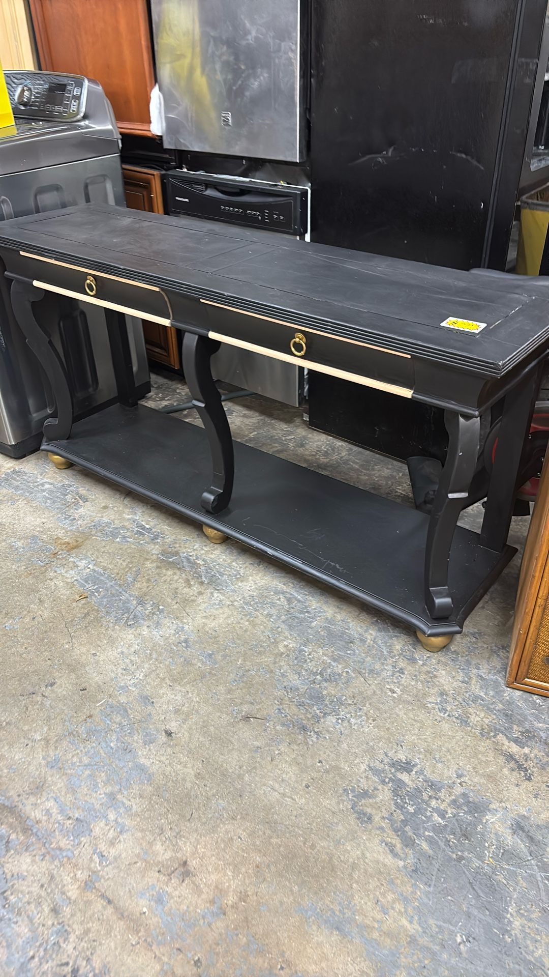 Entrance Table Bufffet