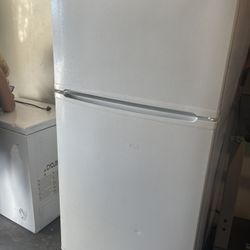 Refrigerator Works Great