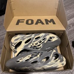 Yeezy Foam Runner Mxt Moon Grey 