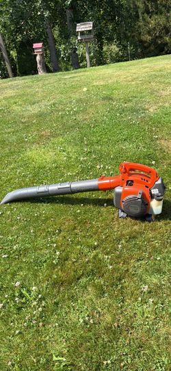 Husqvarna leaf blower