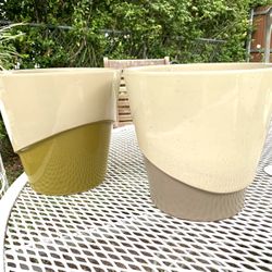 Mid Century Ceramic Pots 10”x10” Kendall Area 