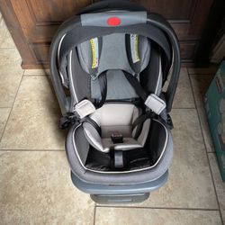 Graco® SnugRide® SnugLock™ 35 Platinum XT Infant Car Seat