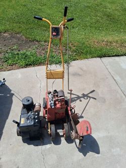 Lawnmower/Edger McLane Briggs and Stratton Engines