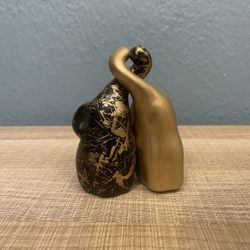 Set Of 2 Elephant Figures