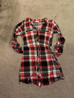 Checkered top size large