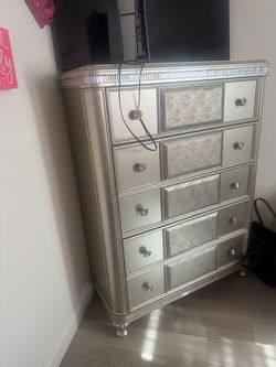 Queen size bed dresser , night stands