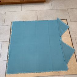 Vintage Turquoise Small Tablecloth With Napkins