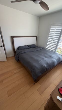 Restoration hardware California King bedframe