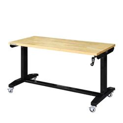 Table, adjustable table
