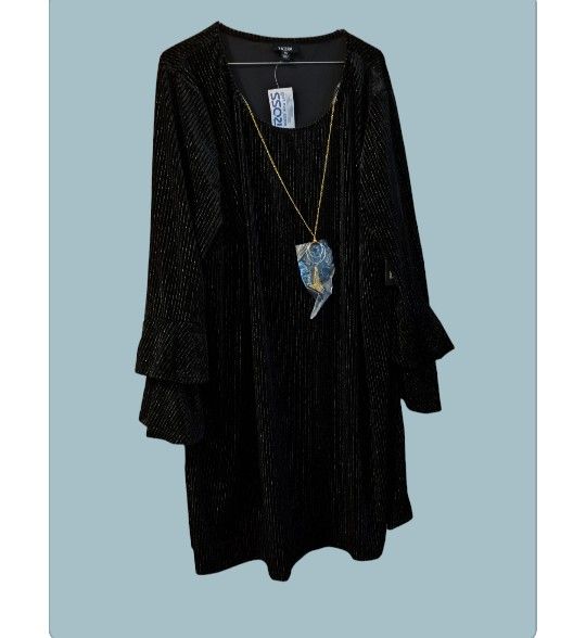 Woman's Mini Dress With Gold Necklace 